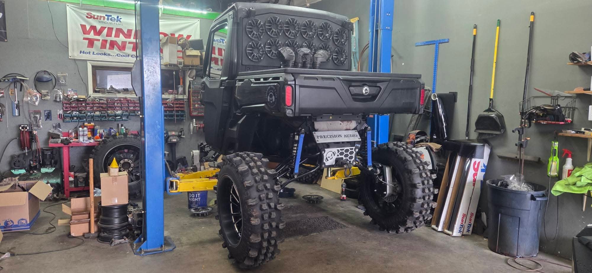 Can-Am Maverick — Audio & Lift